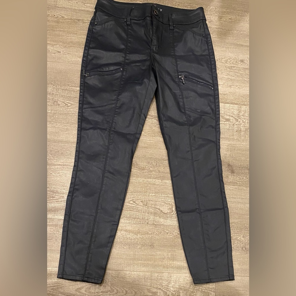 White House Black Market Navy Blue Skinny Pants Mid Rise 6 Coated Faux Leather